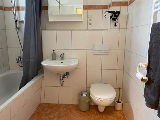 Zwei-Raum Wohnung Fuer Max. 4 Personen Magdebourg Extérieur photo